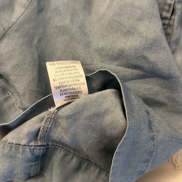 Heroes and dreamers chambray short sleeve button romper large blue 100% tencel - Picture 5 of 6